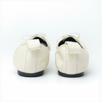 ロエベ LOEWE フラットシューズ 靴 シューズ レザー ホワイト系 ゴールド アナグラム ソフトダービー レースアップシューズ