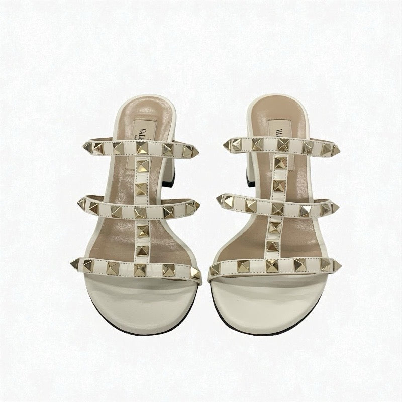 ヴァレンティノ VALENTINO サンダル 靴 シューズ レザー アイボリー ゴールド ロックスタッズ ミュール