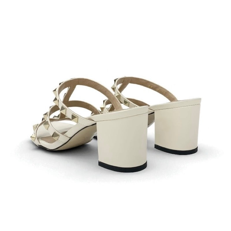 ヴァレンティノ VALENTINO サンダル 靴 シューズ レザー アイボリー ゴールド ロックスタッズ ミュール