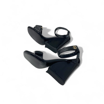 ルイヴィトン LOUIS VUITTON ステラーライン サンダル 靴 シューズ レザー パテント ブラック ゴールド 未使用 ロゴ ストラップ エナメル