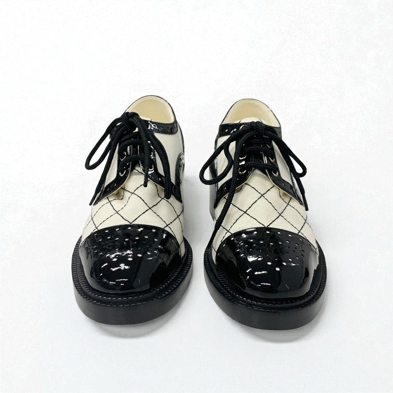 シャネル CHANEL ローファー 革靴 靴 シューズ パテント ファブリック ホワイト ブラック ココマーク レースアップシューズ