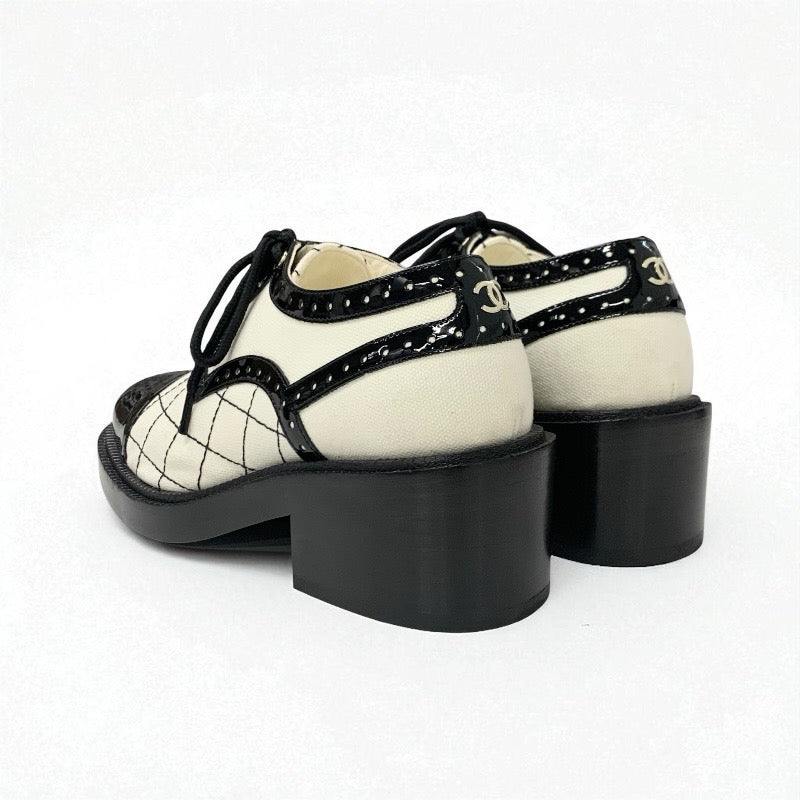 シャネル CHANEL ローファー 革靴 靴 シューズ パテント ファブリック ホワイト ブラック ココマーク レースアップシューズ