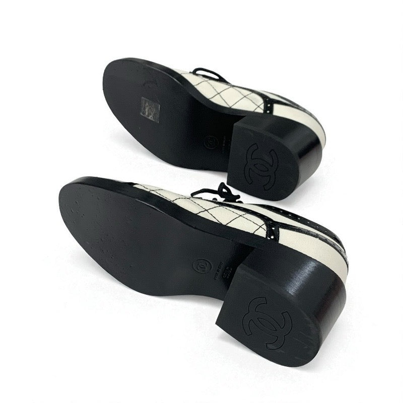 シャネル CHANEL ローファー 革靴 靴 シューズ パテント ファブリック ホワイト ブラック ココマーク レースアップシューズ