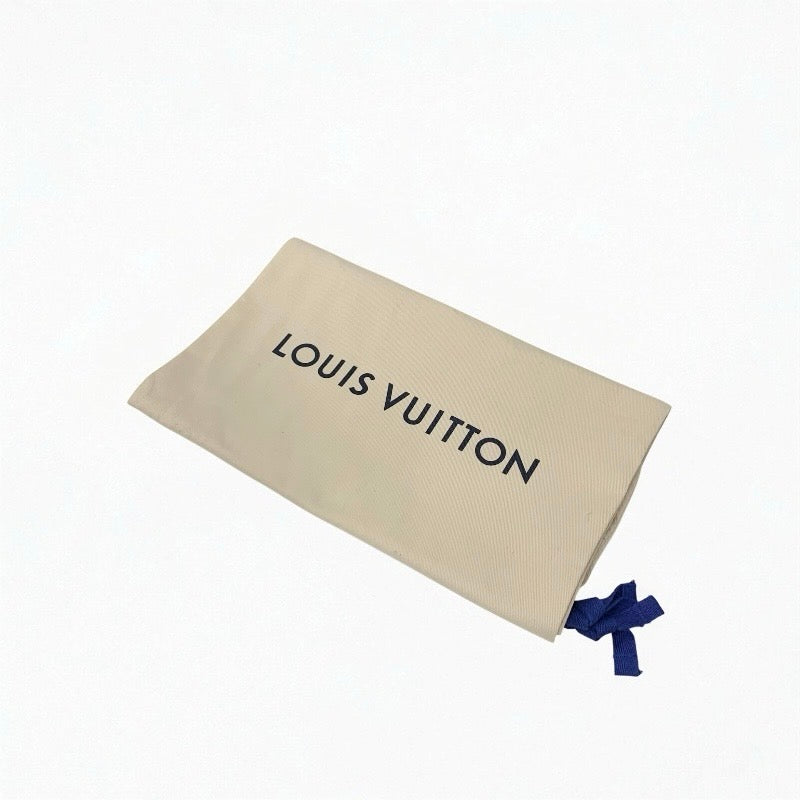 ルイヴィトン LOUIS VUITTON シルエットライン モノグラム ブーツ ショートブーツ 靴 シューズ レザー ブラック ブラウン アンクルブーツ LVロゴ ベルト スタッズ