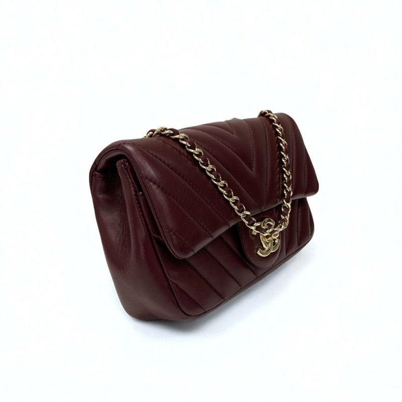 シャネル CHANEL バッグ ショルダーバッグ ラムスキン バーガンディ ゴールド マトラッセ ターンロック ココマーク シングルフラップ ダブルチェーン