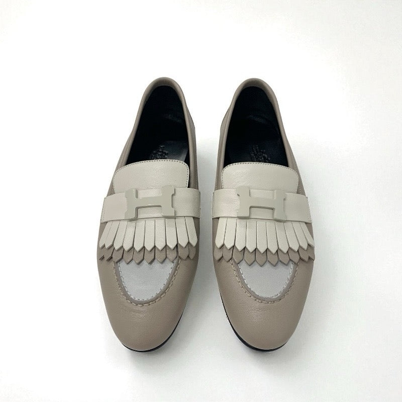 エルメス HERMES ロワイヤル ローファー 革靴 靴 シューズ レザー ベージュ グレー モカシン フラットシューズ H金具 フリンジ