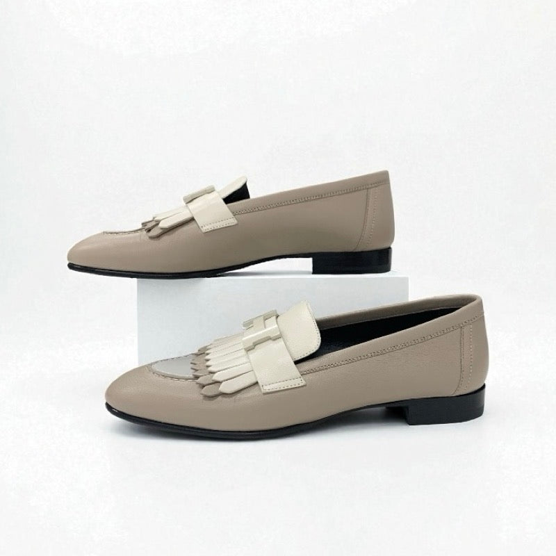 エルメス HERMES ロワイヤル ローファー 革靴 靴 シューズ レザー ベージュ グレー モカシン フラットシューズ H金具 フリンジ