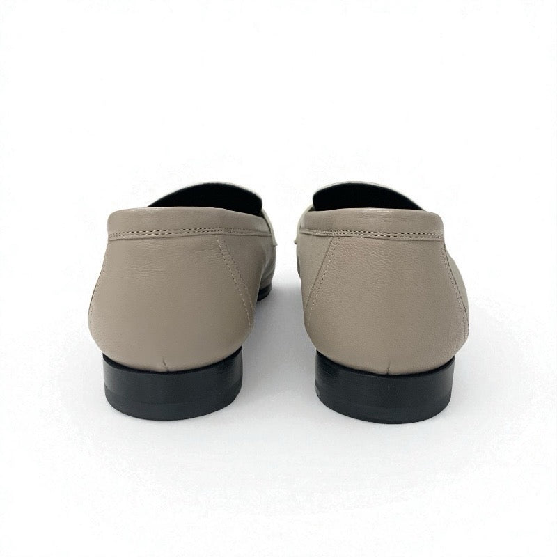 エルメス HERMES ロワイヤル ローファー 革靴 靴 シューズ レザー ベージュ グレー モカシン フラットシューズ H金具 フリンジ