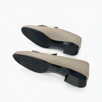 エルメス HERMES ロワイヤル ローファー 革靴 靴 シューズ レザー ベージュ グレー モカシン フラットシューズ H金具 フリンジ