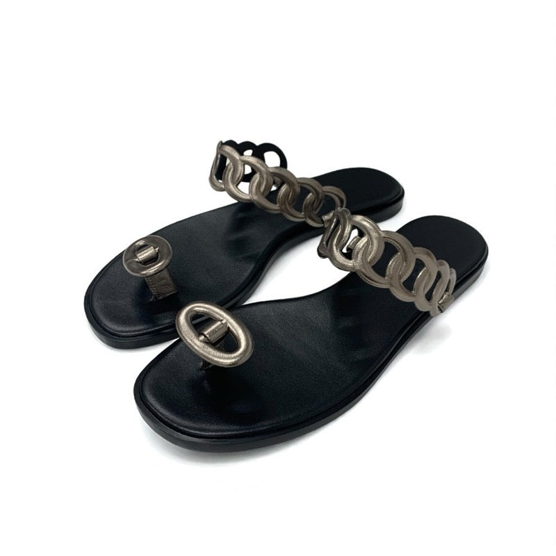 エルメス HERMES イオス サンダル 靴 シューズ レザー ブラック メタリック シェーヌダンクル フラット エルメス HERMES イオス サンダル 靴 シューズ レザー ブラック