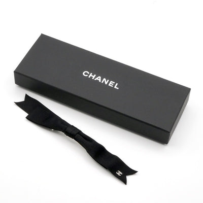 シャネル CHANEL ヘアアクセサリー ファブリック ブラック 黒 シルバー リボン バレッタ ヘアクリップ ヘアピン ココマーク