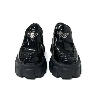 プラダ PRADA モノリス ローファー 革靴 靴 シューズ パテント ブラック 黒 シルバー プラットフォーム トライアングルロゴ