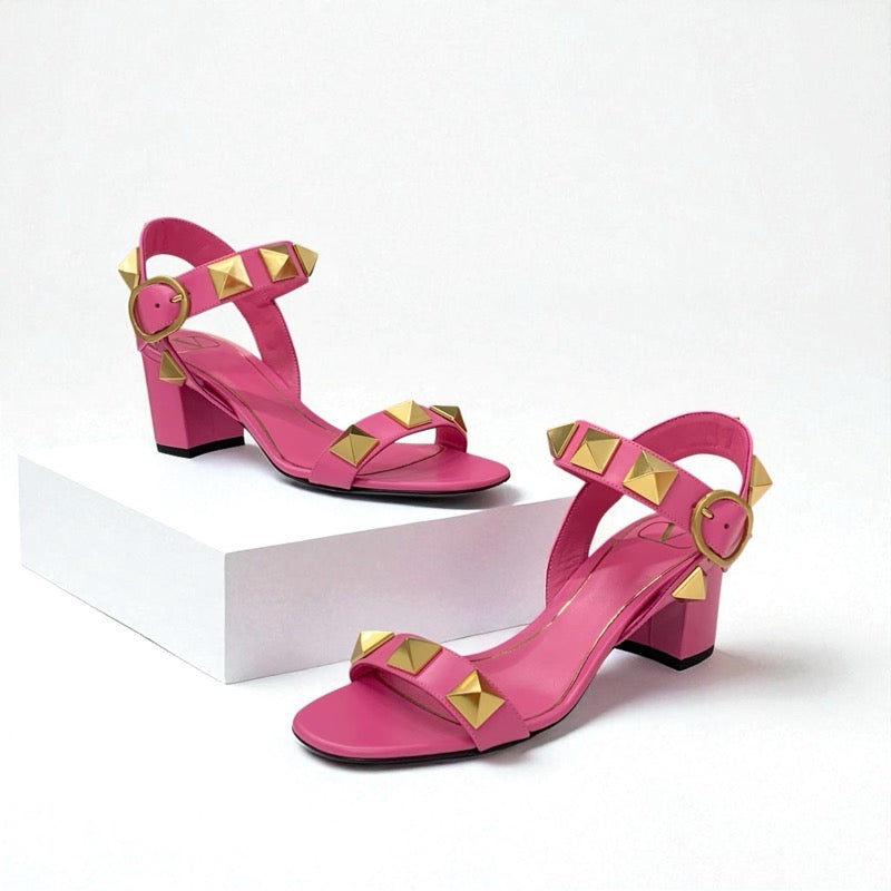 ヴァレンティノ VALENTINO サンダル 靴 シューズ レザー ピンク ゴールド 未使用 ローマンスタッズ ストラップ