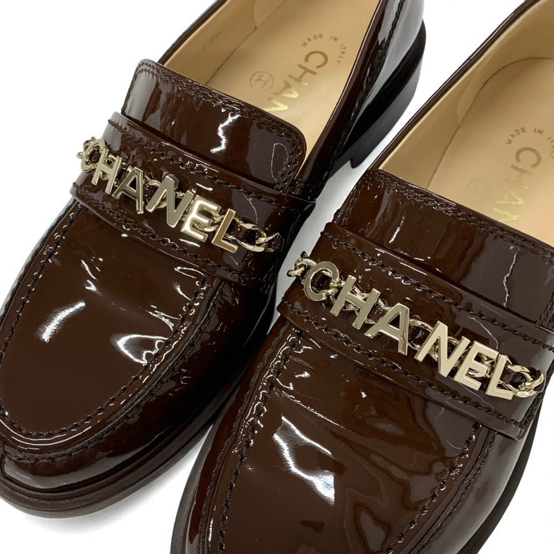 シャネル CHANEL ローファー 革靴 靴 シューズ パテント ブラウン ゴールド ロゴ ココマーク チェーン