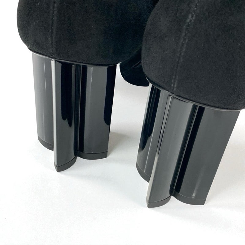 ルイヴィトン LOUIS VUITTON シルエットライン モノグラム ブーツ ショートブーツ 靴 シューズ スエード ブラック 黒 ゴールド アンクルブーツ LVロゴ