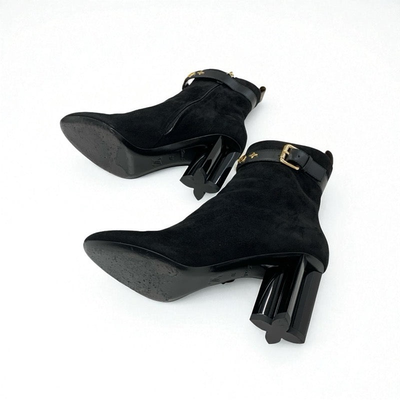 ルイヴィトン LOUIS VUITTON シルエットライン モノグラム ブーツ ショートブーツ 靴 シューズ スエード ブラック 黒 ゴールド アンクルブーツ LVロゴ