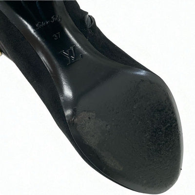 ルイヴィトン LOUIS VUITTON シルエットライン モノグラム ブーツ ショートブーツ 靴 シューズ スエード ブラック 黒 ゴールド アンクルブーツ LVロゴ