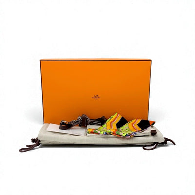 エルメス HERMES エイラ サンダル 靴 シューズ スエード レッド マルチカラー ツイリー付き ストラップ フラット