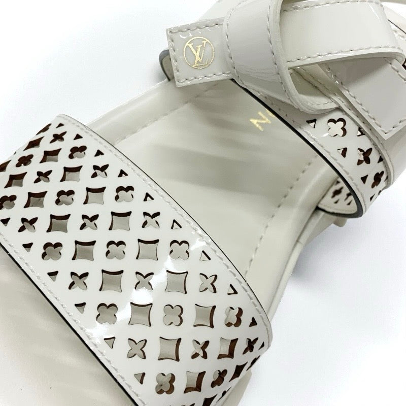 ルイヴィトン LOUIS VUITTON マヤライン サンダル 靴 シューズ パテント ホワイト 白 未使用 LVロゴ モノグラムフラワー ストラップ プラットフォーム