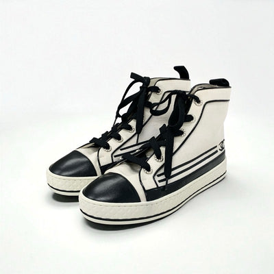 シャネル CHANEL スニーカー 靴 シューズ キャンバス レザー フェイクパール ブラック ホワイト ココマーク パール ハイカットスニーカー