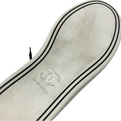 シャネル CHANEL スニーカー 靴 シューズ キャンバス レザー フェイクパール ブラック ホワイト ココマーク パール ハイカットスニーカー