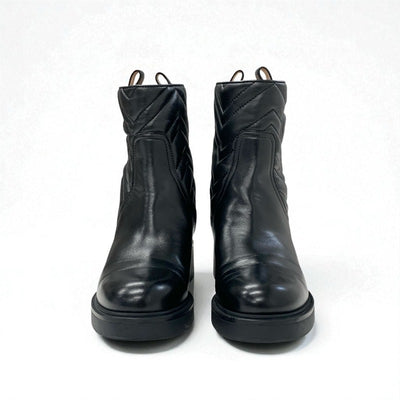 グッチ GUCCI ブーツ ショートブーツ 靴 シューズ レザー ブラック 黒 ダブルG ハート キルティング