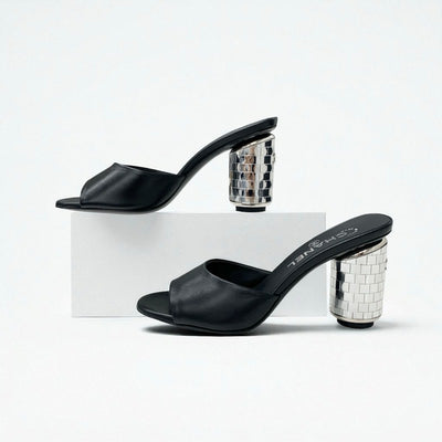 シャネル CHANEL サンダル 靴 シューズ レザー ブラック シルバー 未使用 ココマーク