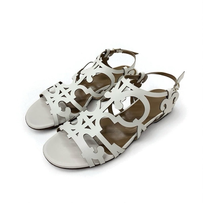 エルメス HERMES サンダル 靴 シューズ レザー ホワイト 白 ガダルキヴィール ストラップ フラット