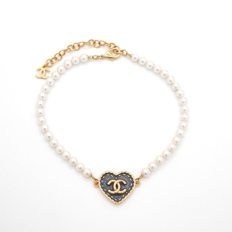 シャネル CHANEL ネックレス ペンダント チョーカー ゴールド ホワイト ココマーク ハート