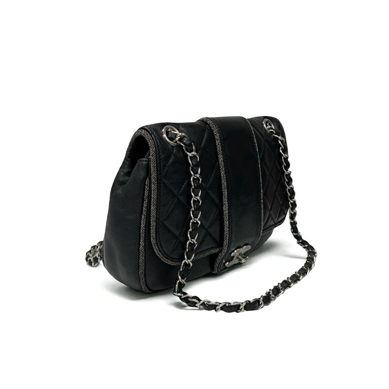 シャネル CHANEL バッグ ショルダーバッグ ラムスキン ブラック シルバー マトラッセ ターンロック ココマーク ダブルチェーン