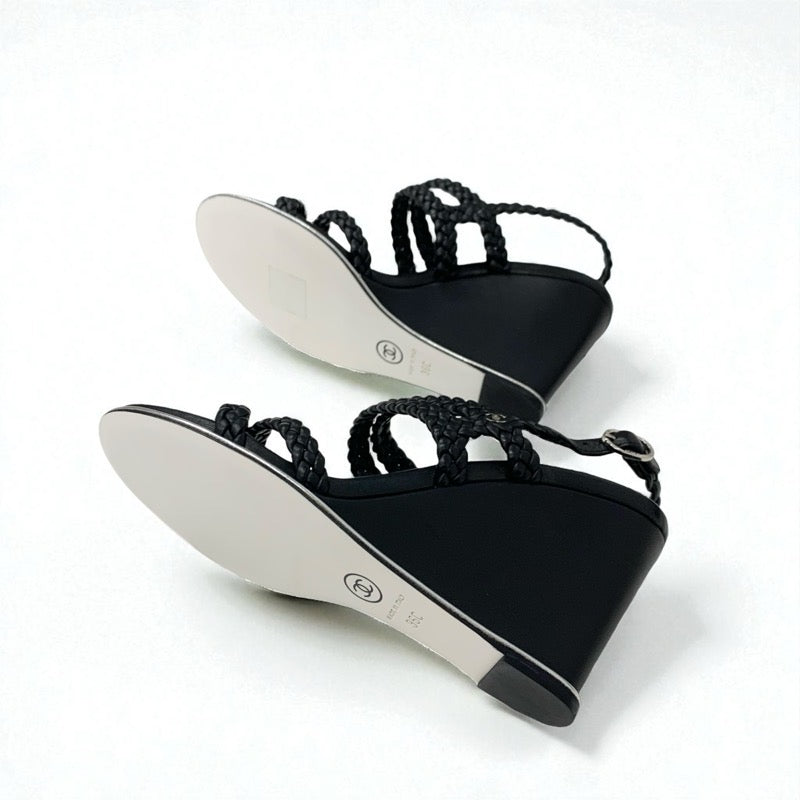 シャネル CHANEL サンダル 靴 シューズ レザー ブラック 黒 ストラップ ココマーク 編み込み ウェッジソール