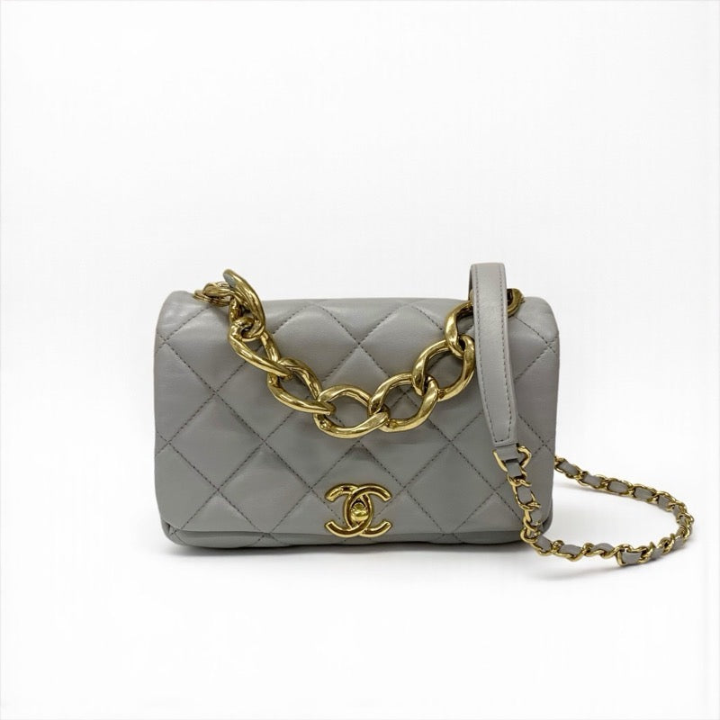 シャネル CHANEL バッグ ショルダーバッグ グレー ゴールド ミニマトラッセ ラムスキン ターンロック ココマーク 2way チェーン