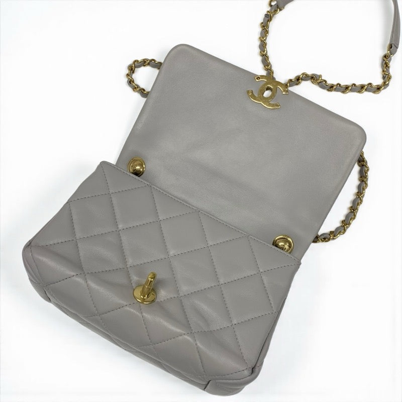 シャネル CHANEL バッグ ショルダーバッグ グレー ゴールド ミニマトラッセ ラムスキン ターンロック ココマーク 2way チェーン