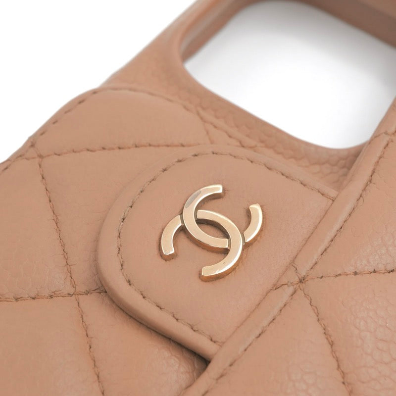 美品 シャネル iPhone14Proスマホケースキャビアスキン マトラッセ シャネル マトラッセ キャビアスキン iPhoneケース ブラック