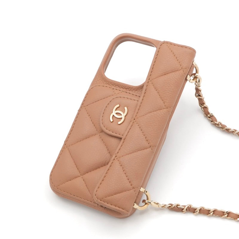 シャネル CHANEL 携帯・スマホアクセサリー ベージュ ゴールド ココマーク マトラッセ キャビアスキン iPhone15pro iPhoneケース チェーン