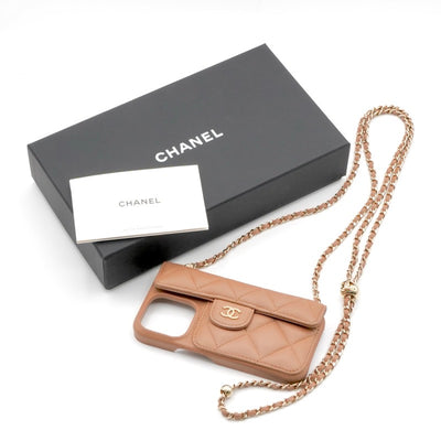 シャネル CHANEL 携帯・スマホアクセサリー ベージュ ゴールド ココマーク マトラッセ キャビアスキン iPhone15pro iPhoneケース チェーン