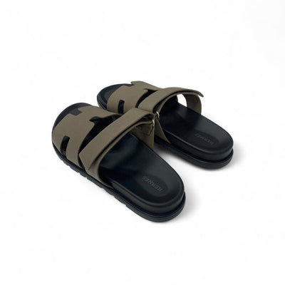 エルメス HERMES シプレ サンダル 靴 シューズ レザー グレージュ 未使用 ベルクロ ストラップ フラット