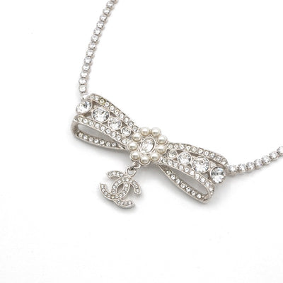 シャネル CHANEL ネックレス ペンダント チョーカー シルバー ココマーク リボン ラインストーン