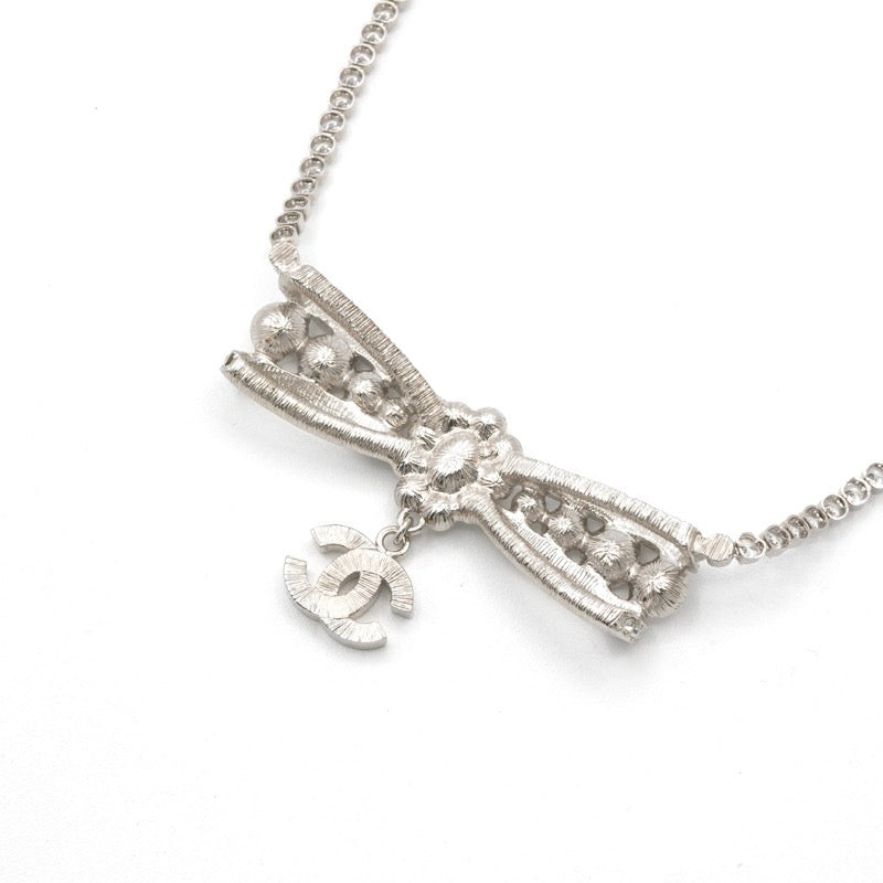 シャネル CHANEL ネックレス ペンダント チョーカー シルバー ココマーク リボン ラインストーン