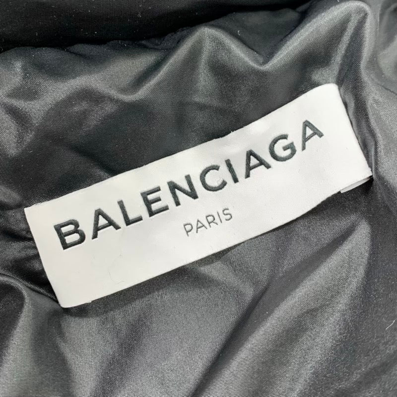 バレンシアガ BALENCIAGA アウター ブラック ダウンジャケット ロゴ マフラー ナイロン