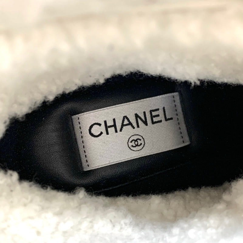 シャネル CHANEL ブーツ ショートブーツ 靴 シューズ ムートン ホワイト ブラック ボア　ココマーク ロゴ