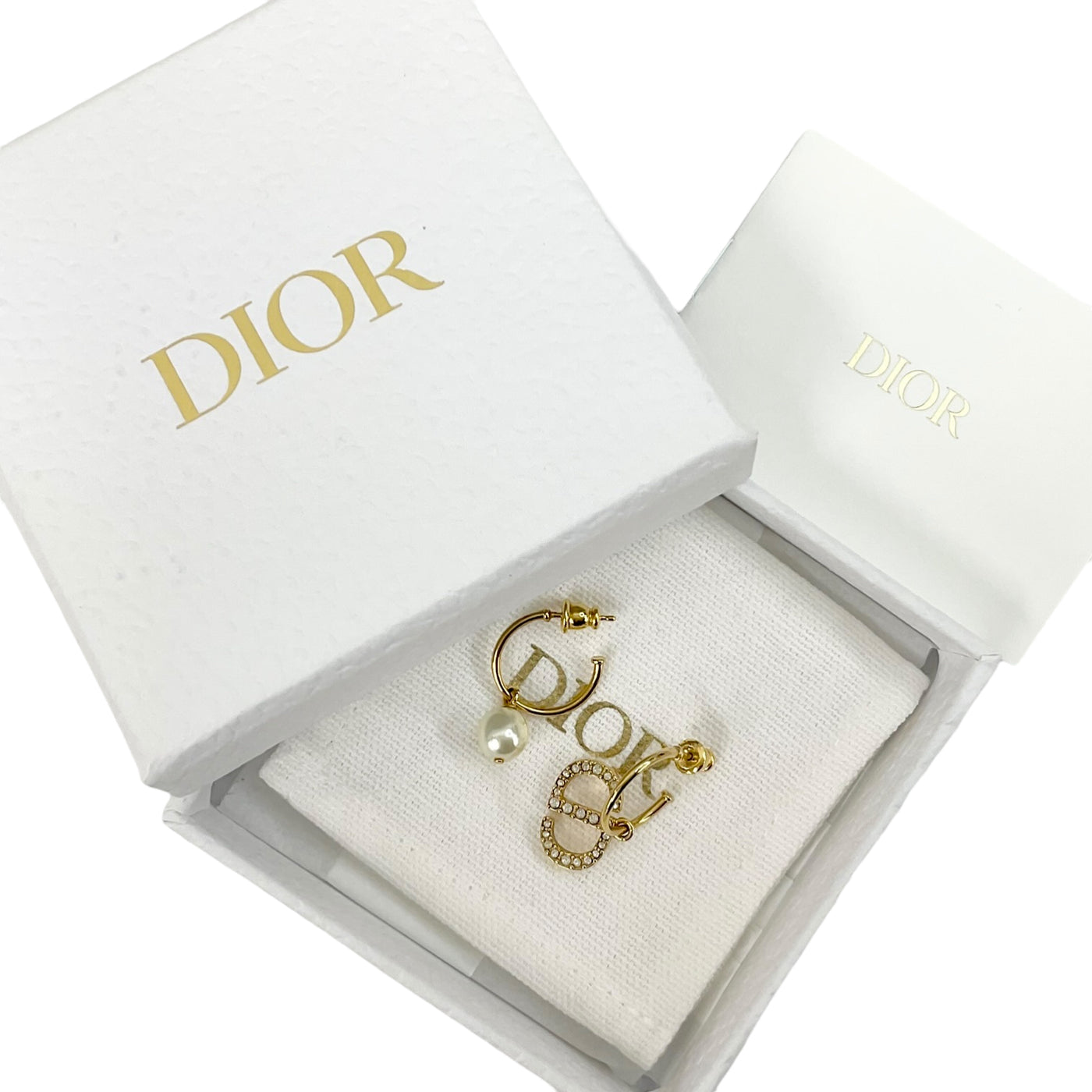 クリスチャンディオール CHRISTIAN DIOR PETIT CD ピアス イヤリング ゴールド ロゴ ラインストーン パール フープ –  MYCLOSET