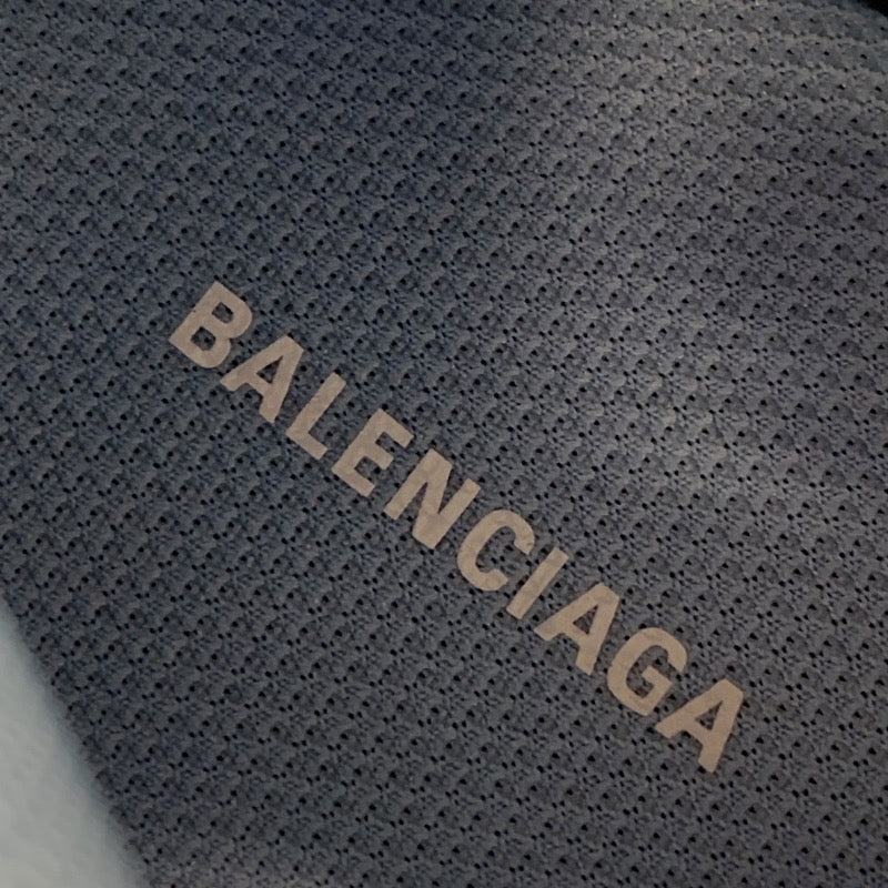 バレンシアガ BALENCIAGA トリプルS スニーカー 靴 シューズ レザー ライトブルー 未使用 ロゴ メンズ