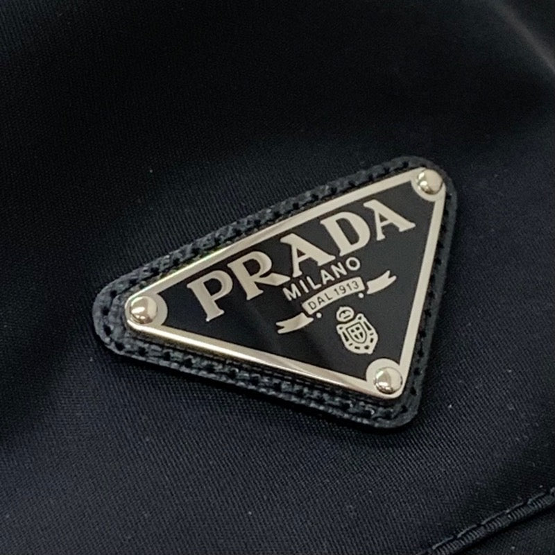 プラダ PRADA ハット ナイロン ブラック バケットハット 帽子 トライアングルロゴ