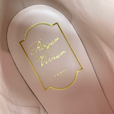 未使用 ロジェヴィヴィエ Roger Vivier ブーツ ショートブーツ 靴 シューズ ベルト パテント アイボリー