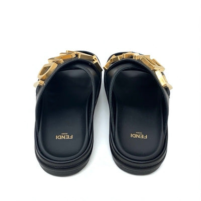 フェンディ FENDI サンダル 靴 シューズ レザー ブラック ゴールド ロゴ フラットサンダル