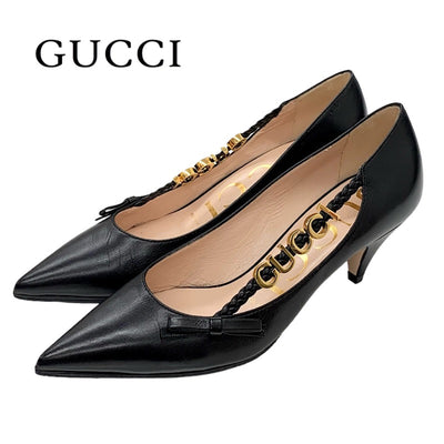 グッチ GUCCI パンプス 靴 シューズ レザー ブラック 黒 ゴールド ロゴ金具 リボン