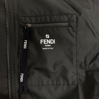 フェンディ FENDI アウター ショートブルゾン ウィンドブレーカー フードジャケット ロゴ ポリエステル ブラック