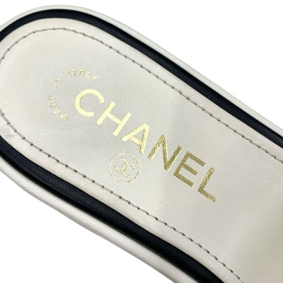 Chanel CHANEL Sandals Shoes Lambskin White Black White Coco Mark Quilted Mules