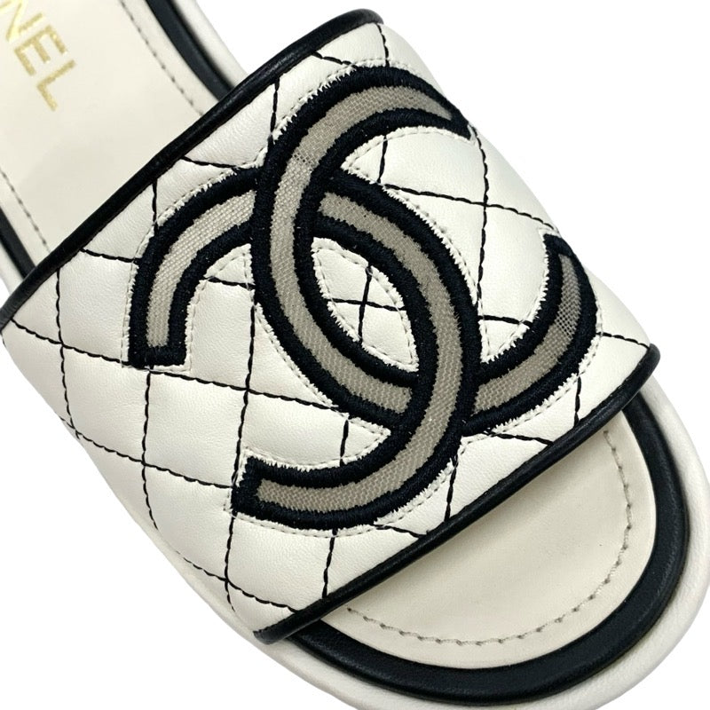 Chanel CHANEL Sandals Shoes Lambskin White Black White Coco Mark Quilted Mules